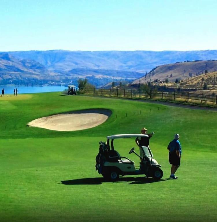 Next To Lake, Pool, 10 Acre Park, 1 Mile To Town, Prices Chelan